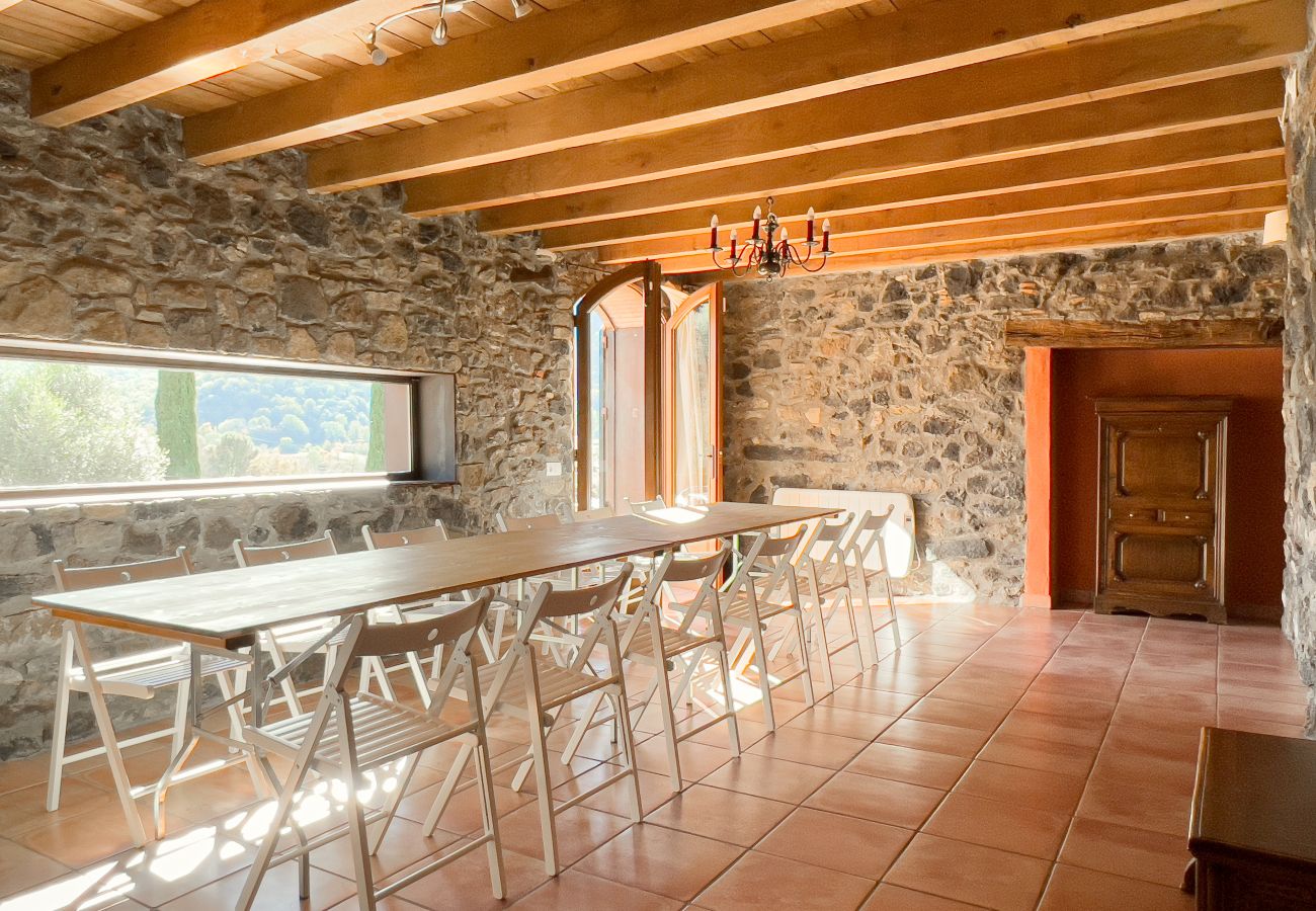 Casa rural en Sant Feliu de Pallerols - Aiguabella Turisme Rural 35p.