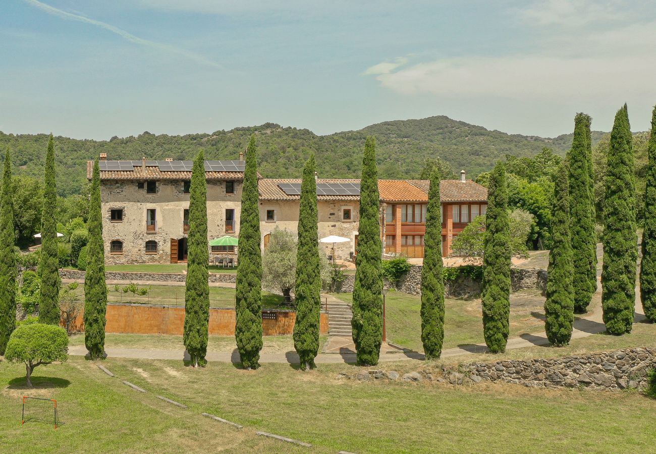 Casa rural en Sant Feliu de Pallerols - Aiguabella Turisme Rural 35p.