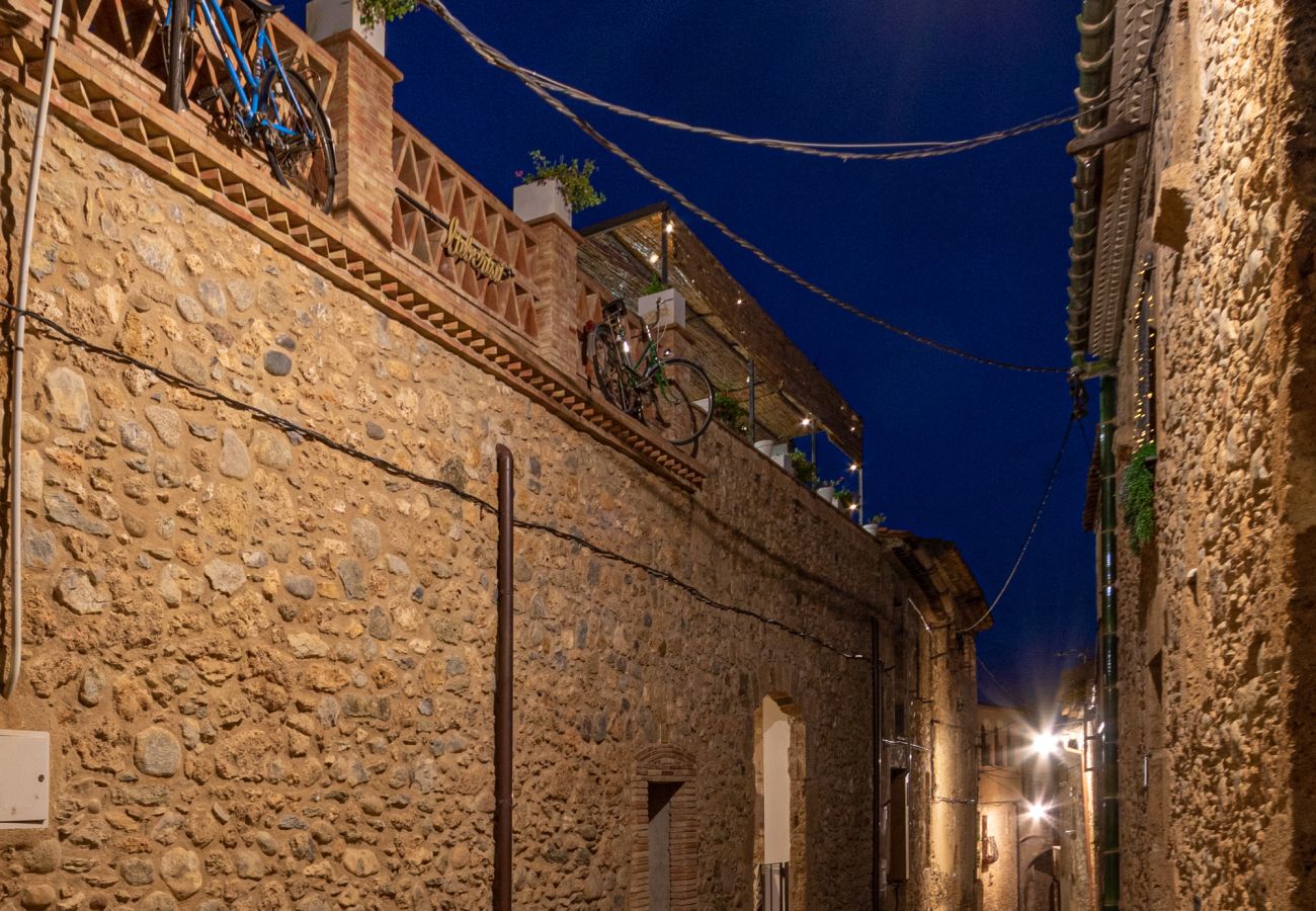 Casa adossada en Boadella i les Escaules - Cal Sabater