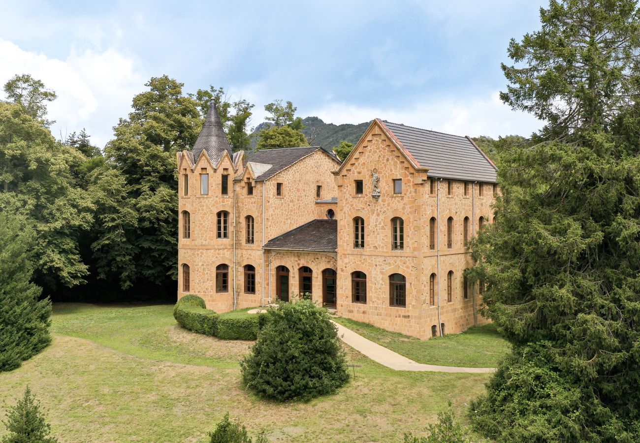 Vil.la en Sant Hilari Sacalm - Castell de Villavecchia - 20 pax