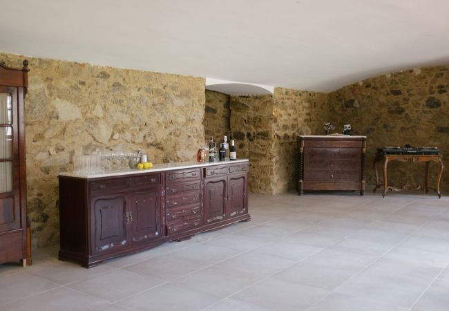 Finca en Sant Hilari Sacalm - Castell de Villavecchia - 33 pax Finca en Sant Hilari Sacalm - Castell de Villavecchia - 33 pax