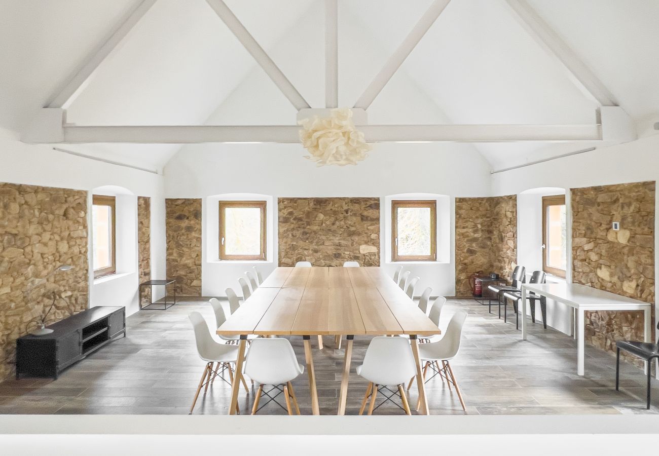 Finca en Sant Hilari Sacalm - Castell de Villavecchia - 33 pax