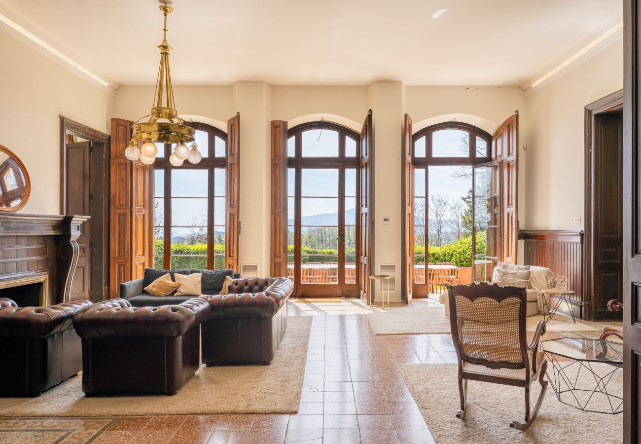 Finca en Sant Hilari Sacalm - Castell de Villavecchia - 33 pax