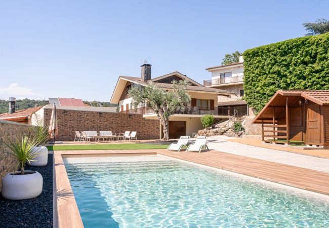 Casa rural en Sant Feliu de Pallerols - Majordoms Art