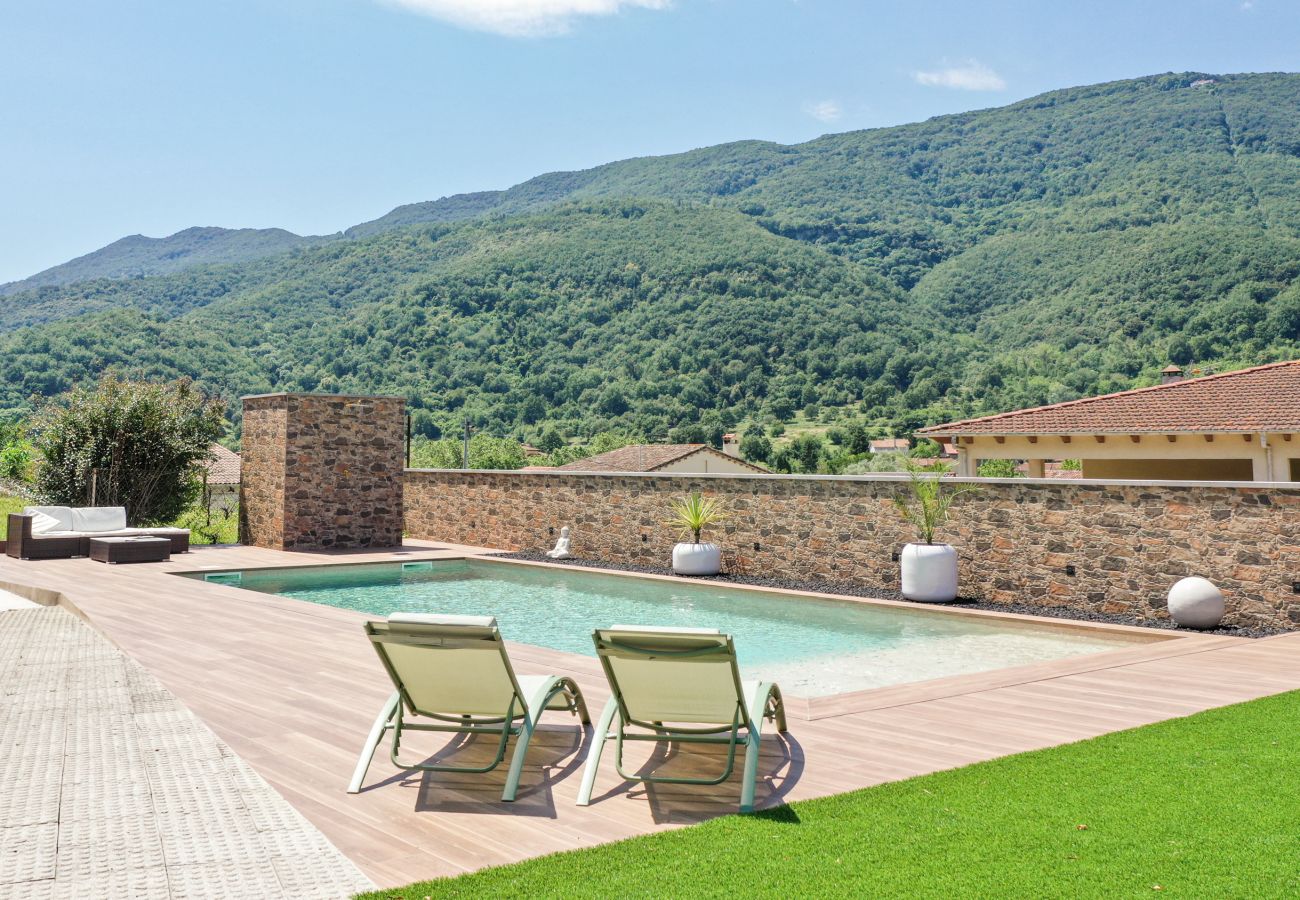 Casa rural en Sant Feliu de Pallerols - Majordoms Art