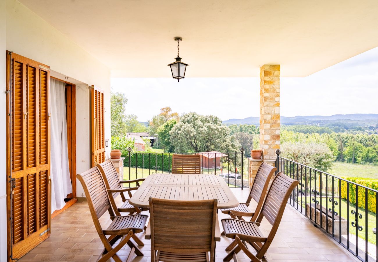 Casa rural en Cornellà del Terri - Majordoms Vila