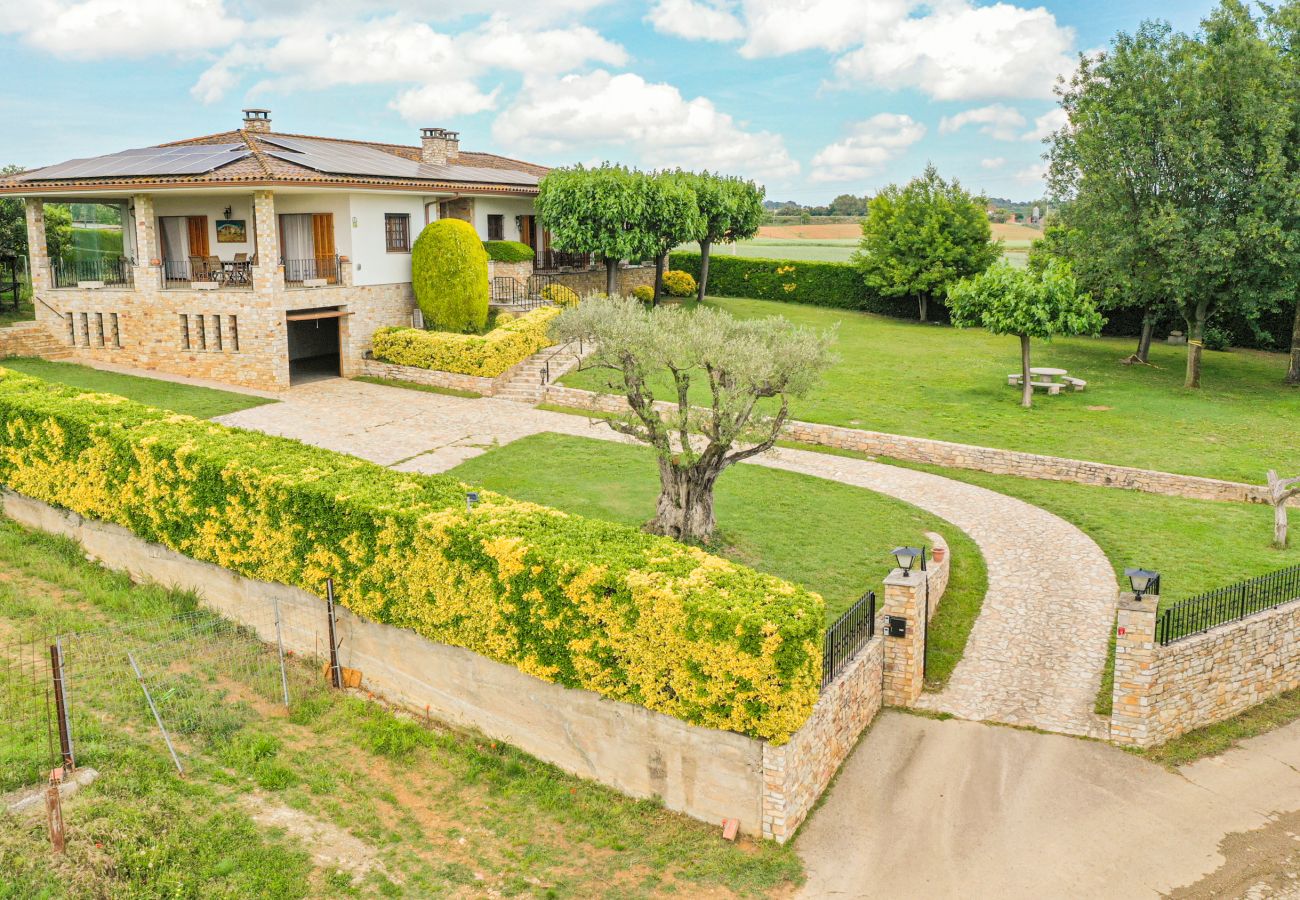 Casa rural en Cornellà del Terri - Majordoms Vila