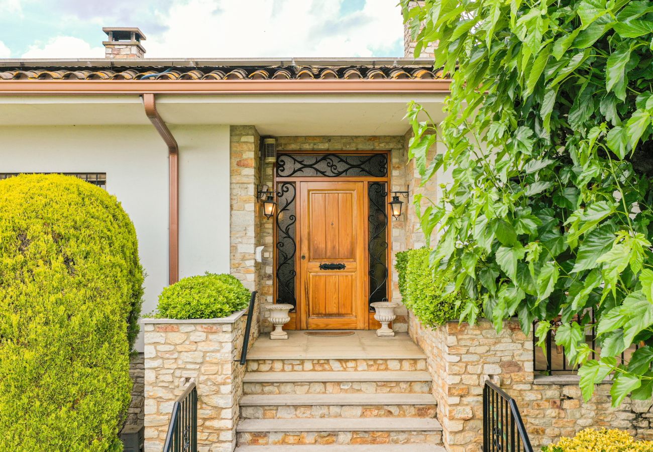Casa rural en Cornellà del Terri - Majordoms Vila