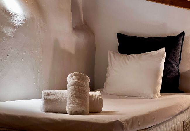 Cottage in Montagut i Oix - Can Riera de Montagut 7 Cottage in Montagut i Oix - Can Riera de Montagut 7