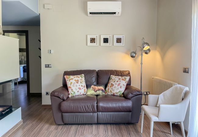 Cottage in Santa Pau - Can Baseia Cottage in Santa Pau - Can Baseia