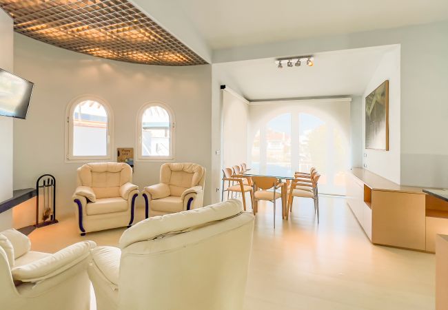 Villa in Empuriabrava - Majordoms Canals Villa in Empuriabrava - Majordoms Canals