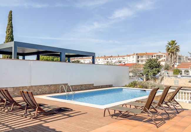 Villa in Empuriabrava - Majordoms Canals Villa in Empuriabrava - Majordoms Canals