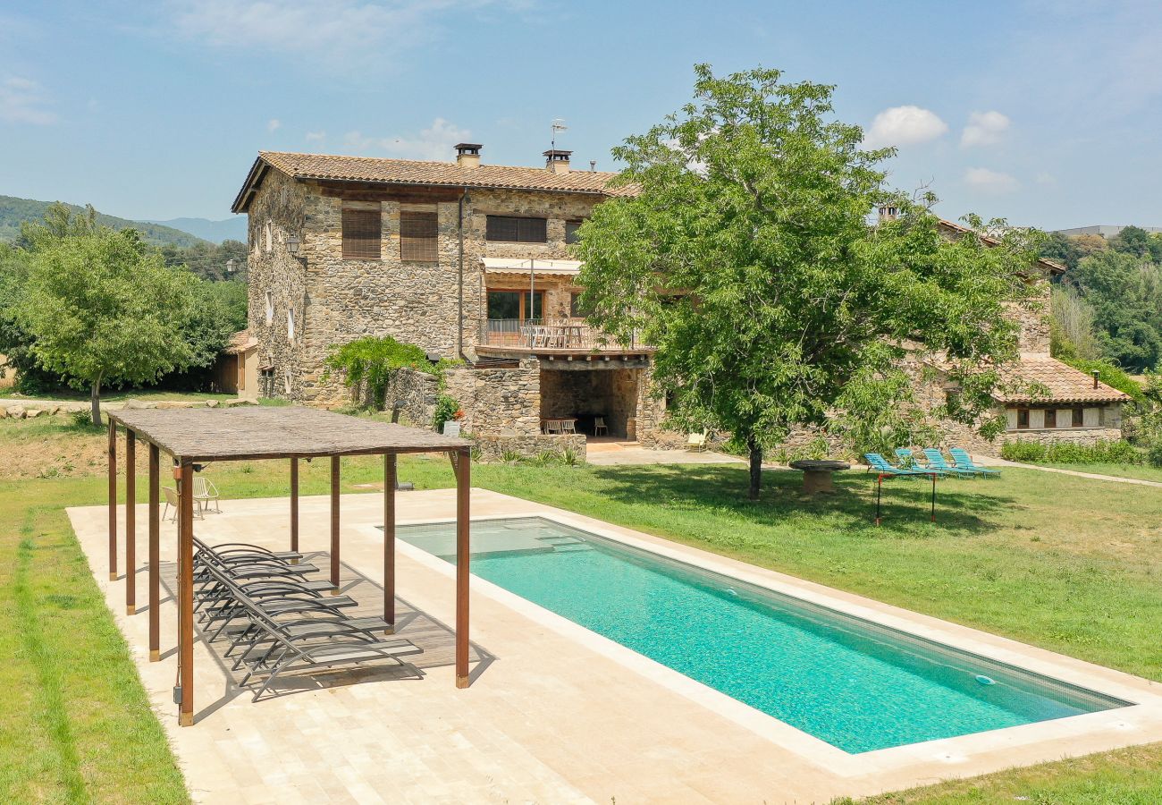 Cottage in Montagut i Oix - Majordoms Riera 5