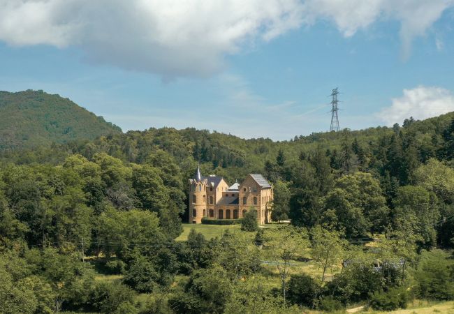 Villa in Sant Hilari Sacalm - Castell de Villavecchia - 20 pax Villa in Sant Hilari Sacalm - Castell de Villavecchia - 20 pax