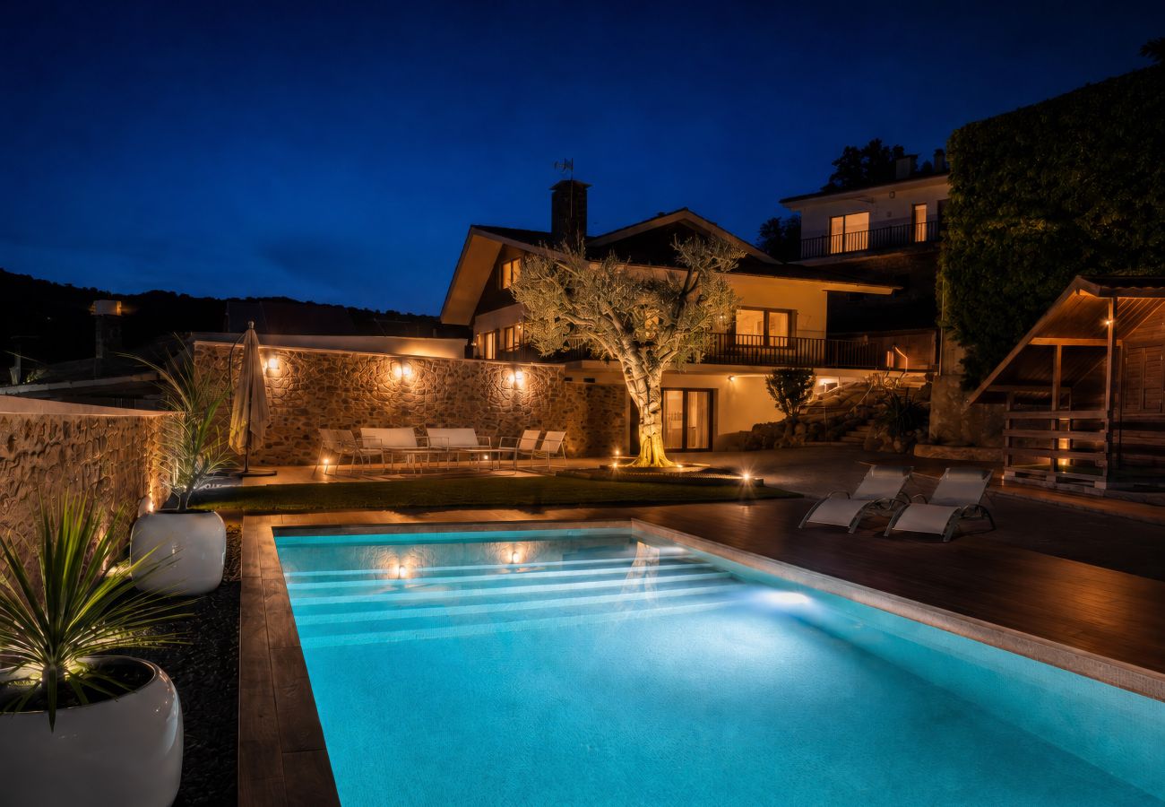 Cottage in Sant Feliu de Pallerols - Majordoms Art